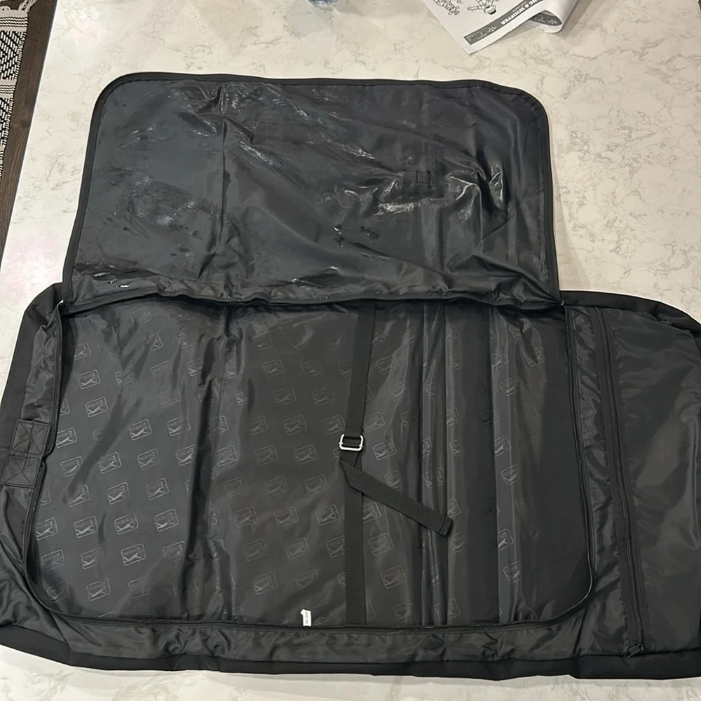 PGA Tour Golf Partners Club Life Member Travel Suit Shoulder Garment Carry Bag